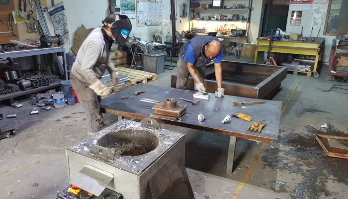 lead casting modedoor